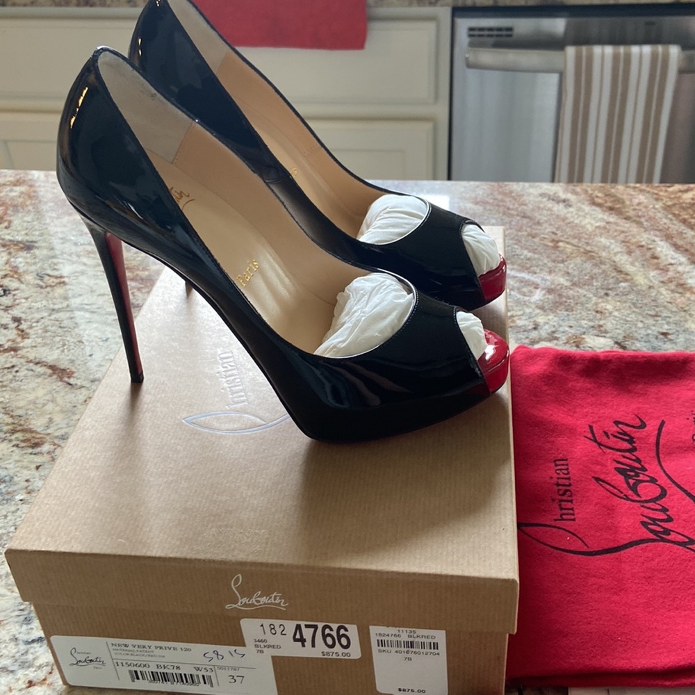 Christian Louboutin brand new shoes never worn. Size 7 shoe, Heel size 120 - Picture 3 of 5